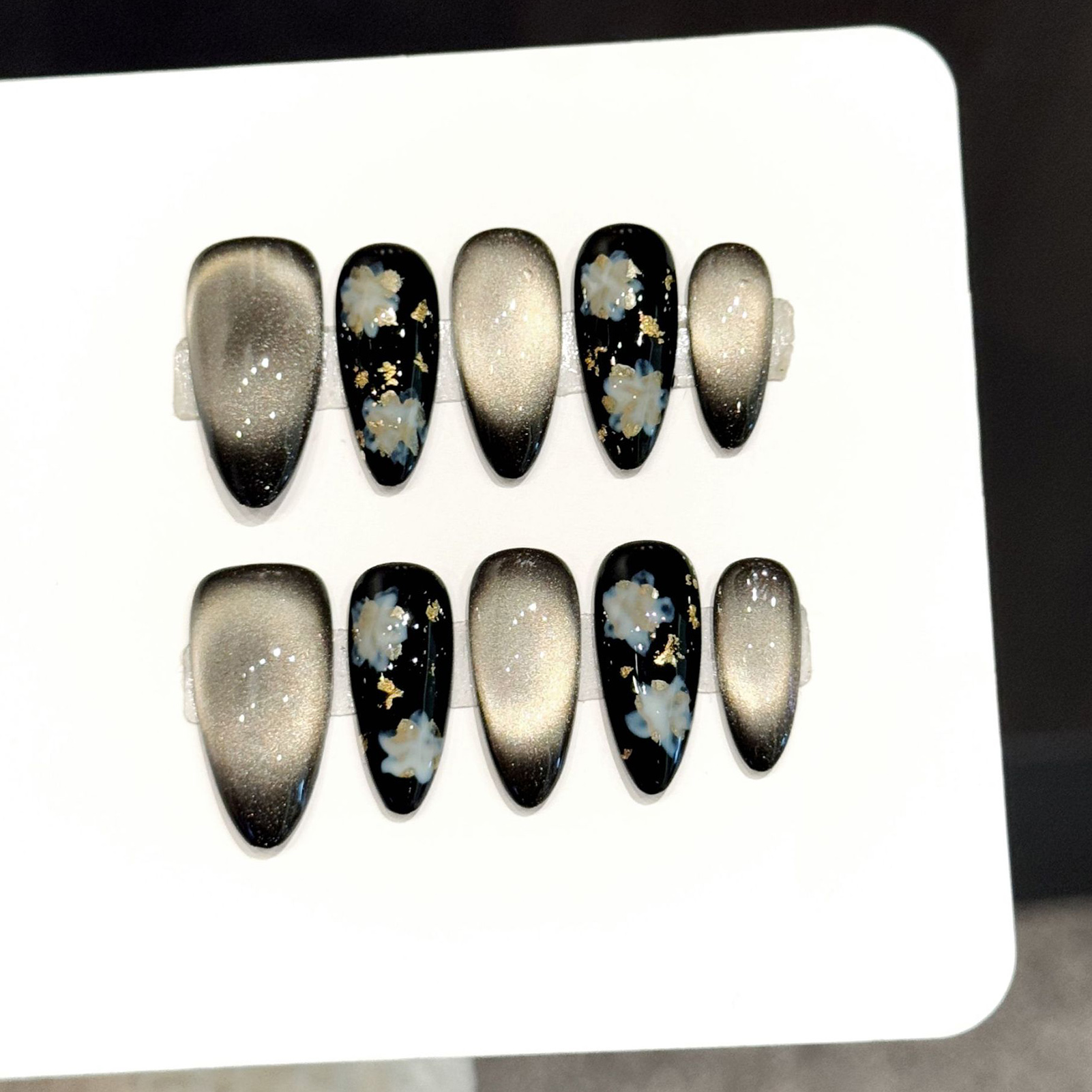 Resin Art Flowers - 10pcs Shiny Black-Gold Cat's Eye Press
